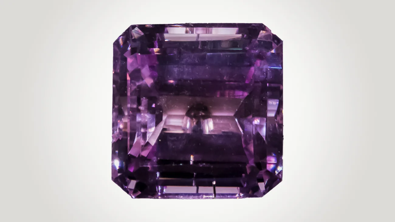 سنگ کنزایت / Kunzite 3 سنگ کنزایت / Kunzite