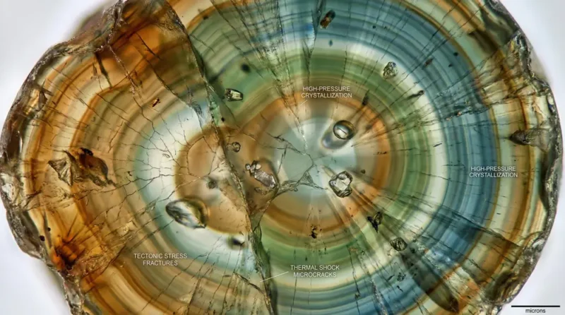 حافظه‌ی پنهان سنگ در ترک‌های میکروسکوپی