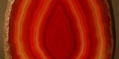 سنگ عقیق قرمز / Red agate